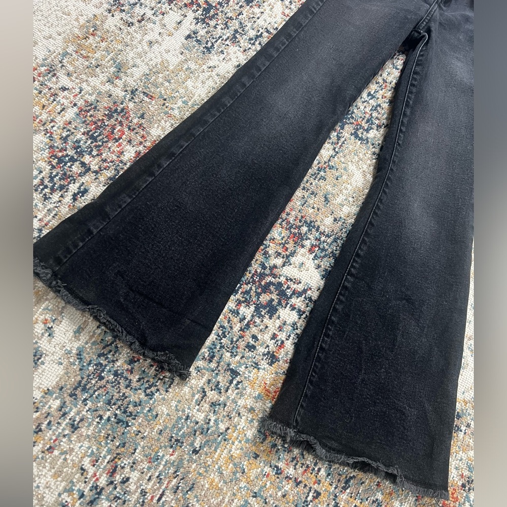 Girls Forever 21 Flared Jeans - Picture 2 of 8